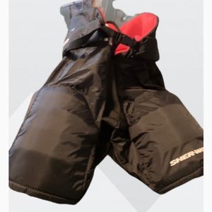 Kids hockey pants